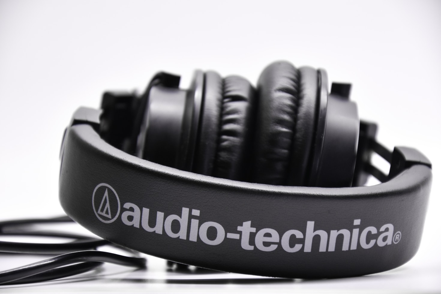 How ZackGh Connects Listeners and Musicians Seamlessly